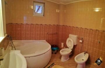 Фото номера Большой двухместный номер с 1 кроватью Гостевой дом Casa Lacry г. Мэнэстиря-Гуморулуй 49