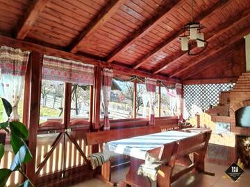 Фото номера Дом с 5 спальнями Гостевой дом Casa Lacry г. Мэнэстиря-Гуморулуй 10